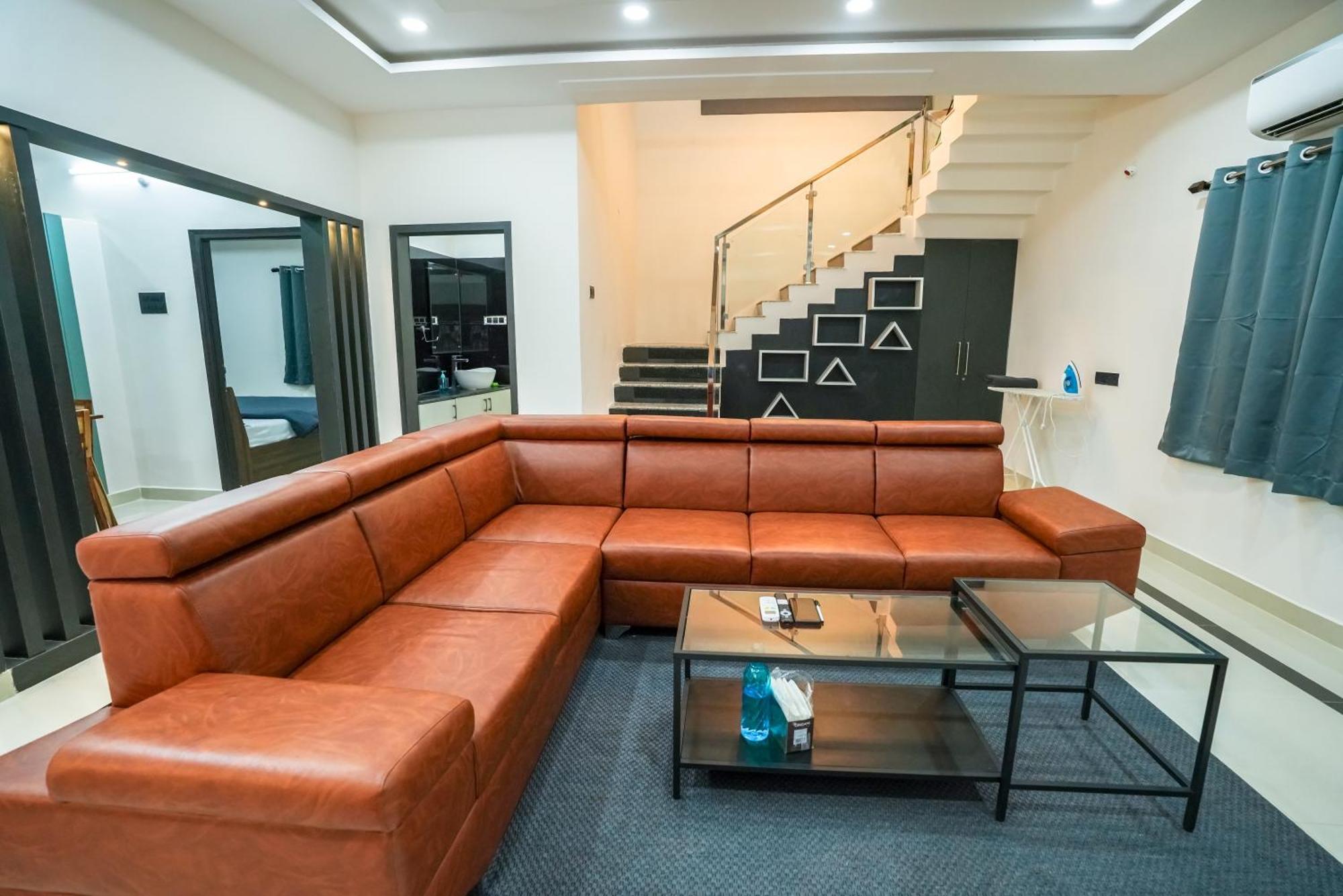 N Cube Serviced Apartments Hyderabad Bagian luar foto