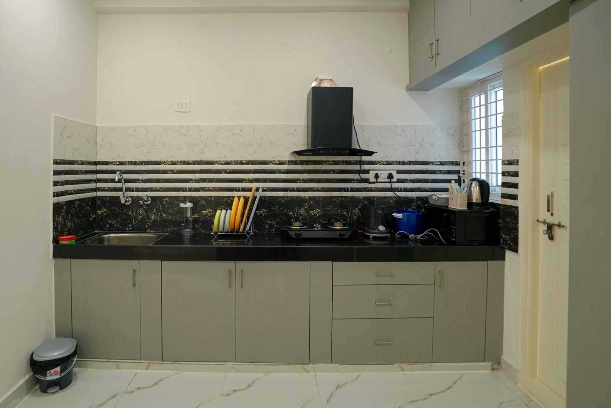 N Cube Serviced Apartments Hyderabad Bagian luar foto